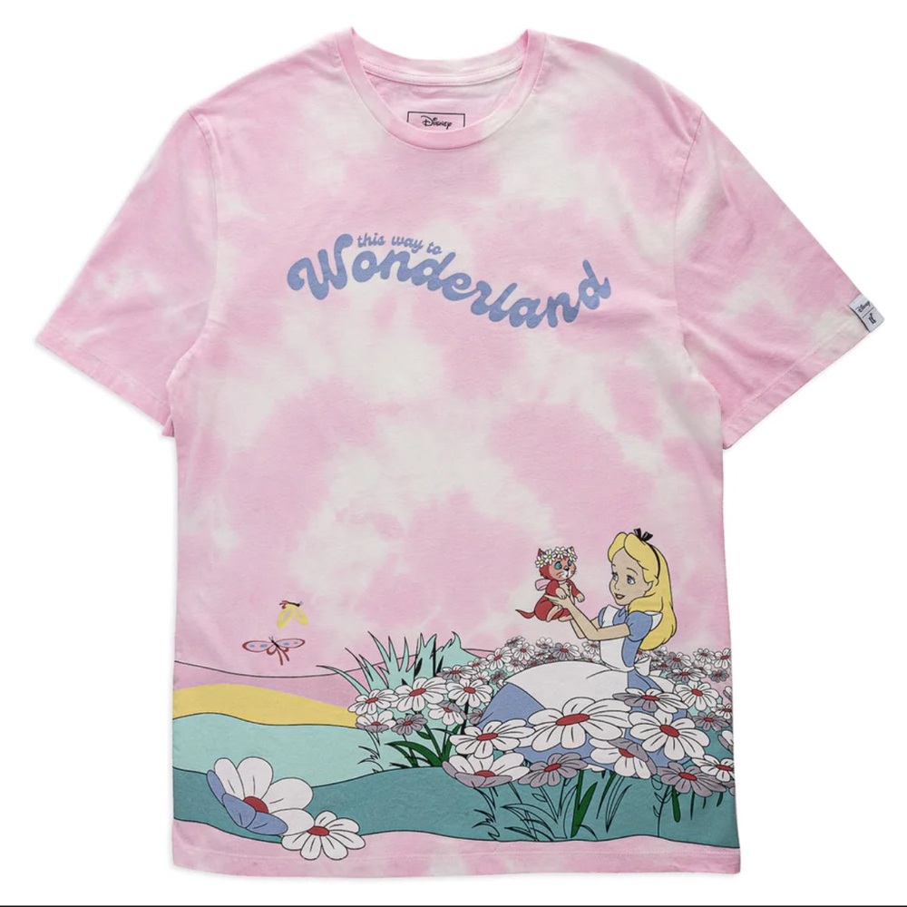 NWT Loungefly Disneys Alice in Wonderland tee
